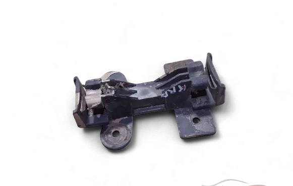 Audi 100 200 5000 C3 Front bumper mounting bracket 811807253