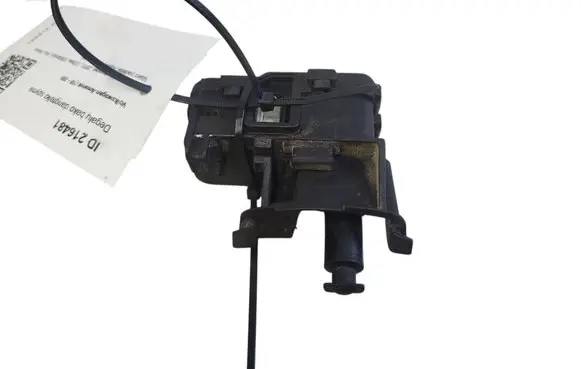 Fuel tank cap lock