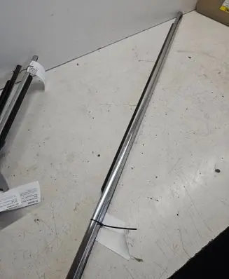 Hyundai Sonata Front door glass trim molding 1234