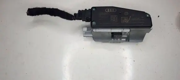 Audi A4 S4 B8 8K Steering wheel lock 8k0905852D 077571101