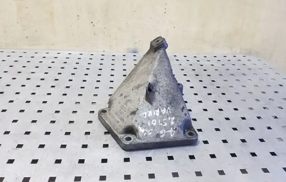 Audi A6 S6 C5 4B Engine mounting bracket 4B0199307C