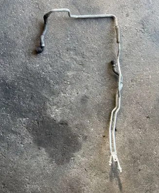BMW X5 F15 Engine coolant pipe/hose 7644101 7644099