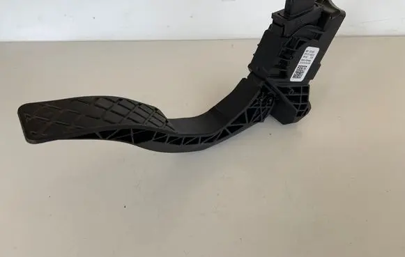 Audi Q5 SQ5 Accelerator throttle pedal 8W1723523 6PV011642