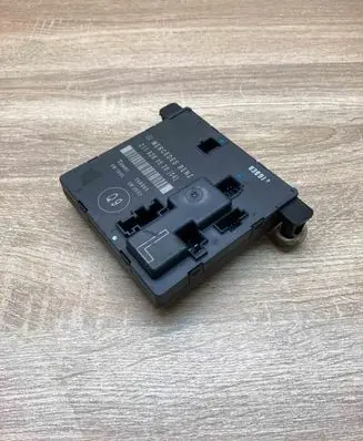 Mercedes-Benz E W211 Door control unit/module 2118201526 356805Main