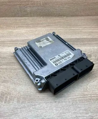 BMW 5 E39 Engine control unit/module ECU 7793443 0281010565
