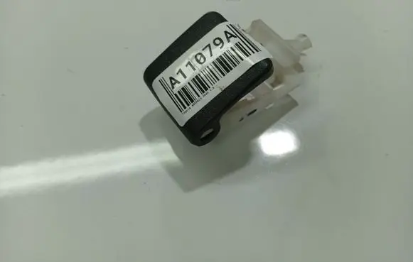 Toyota Avensis T250 Engine bonnet (hood) release handle 