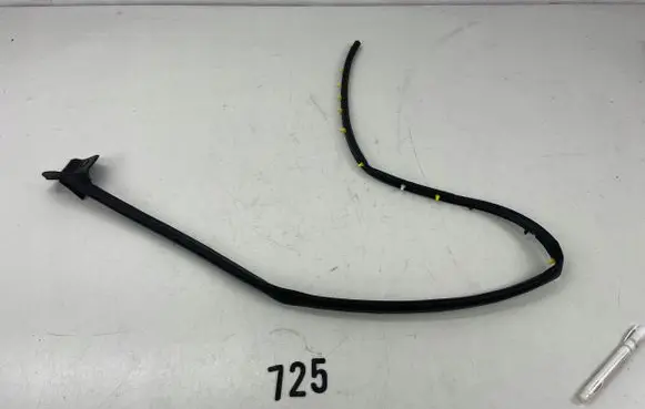 Opel Corsa F Rubber seal front door window/glass 9831500880