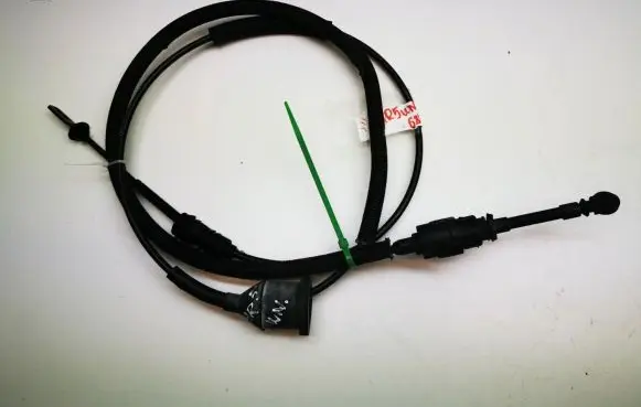 Chrysler 300 - 300C Gear shift cable linkage 04779424AC 90787K1646