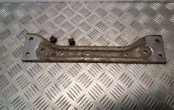 Skoda Octavia Mk3 (5E) Muffler mount bracket/holder 5Q0804421B