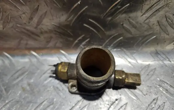 Audi 200 Engine coolant pipe/hose 0351211330