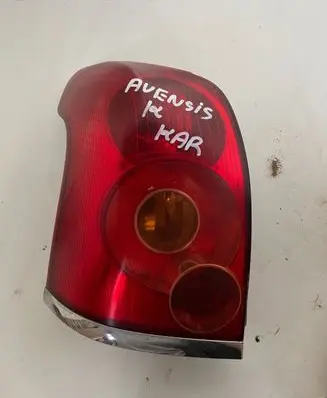 Toyota Avensis T270 Rear/tail lights