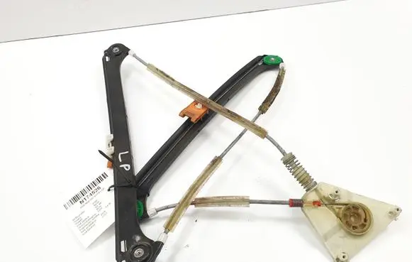 Audi A3 S3 8P Front door manual window regulator 
