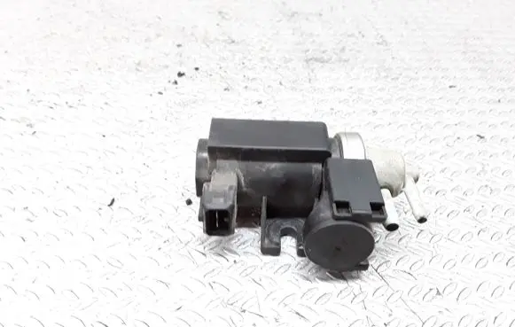 KIA Sorento Turbo solenoid valve 72190316