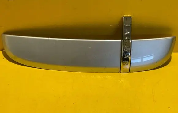 Jaguar XF X250 Front door trim bar 