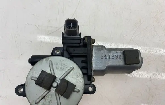Subaru Outback Front door window regulator motor
