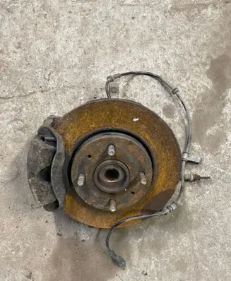 Volvo S40, V40 Front wheel hub spindle knuckle 
