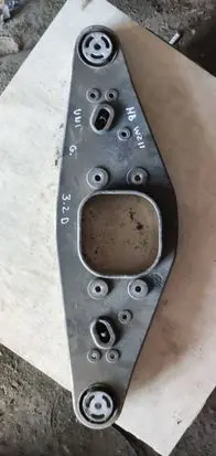 Mercedes-Benz E W211 Rear differential/diff mount bracket A2303521802