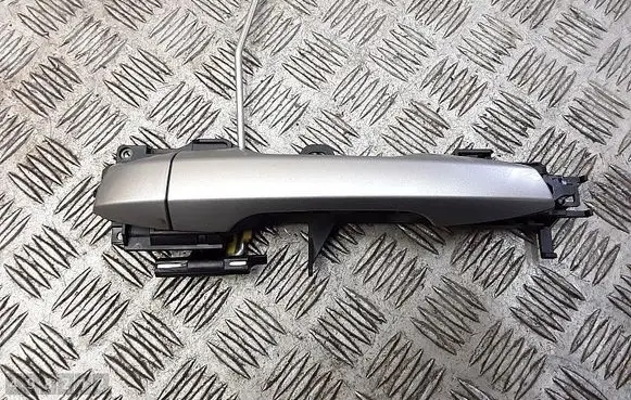 Rear door exterior handle