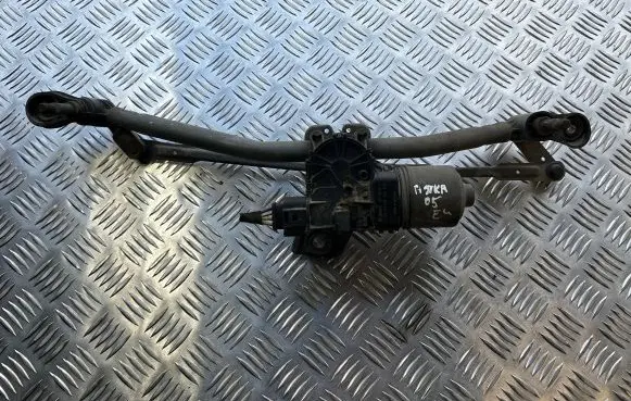 Opel Astra H Front wiper linkage and motor 0390241538