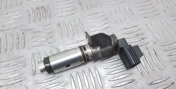 Volvo XC90 Camshaft vanos timing valve 7G9N9M424AA