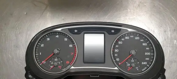 Audi A1 Speedometer (instrument cluster) 8X0920930G 1273925141 VD10482708