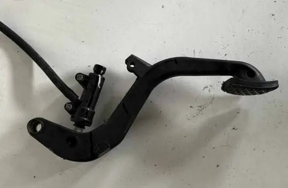 BMW 3 E90 E91 Pedal assembly 6761310 67871110