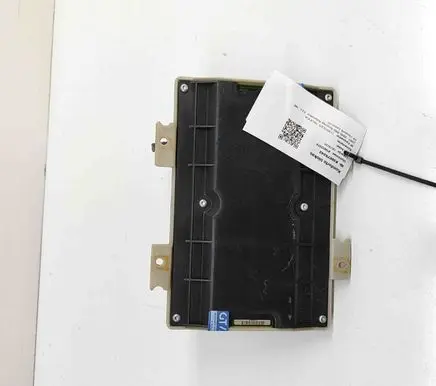 Chrysler Pacifica Central body control module P05082055AD 05082055AD