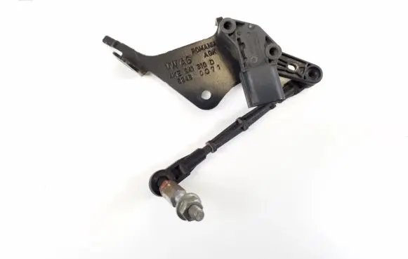 Audi e-tron Rear air suspension level height sensor 4M0907503