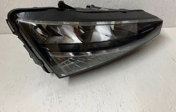 Skoda Scala Headlight/headlamp 657941016