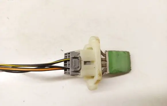 Ford Focus Heater blower motor/fan resistor 3M5H18B647AC