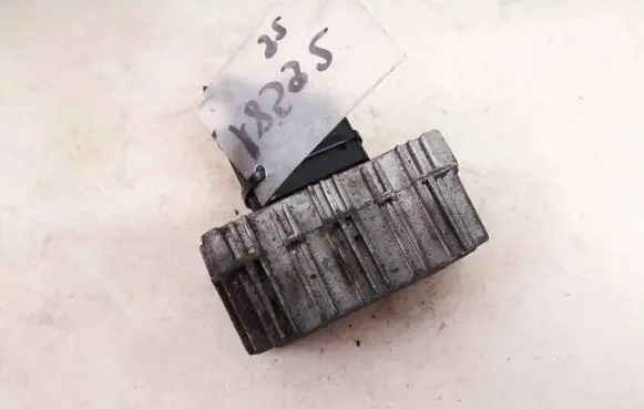 Opel Zafira A Glow plug pre-heat relay 09132691 51299008