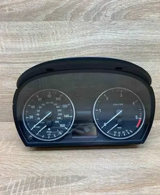 BMW 3 E90 E91 Speedometer (instrument cluster) 9187061 102538093