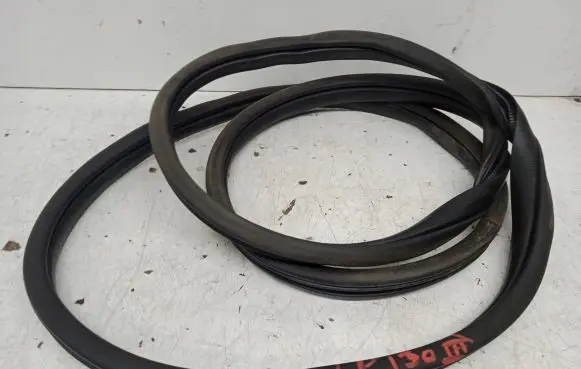 Hyundai i30 Sliding door rubber seal 