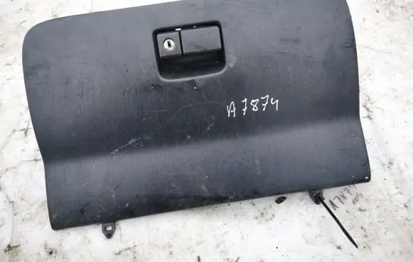 Toyota RAV 4 (XA20) Glove box 5555042030 55550-42030