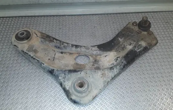 Citroen C3 Picasso Front lower control arm/wishbone 