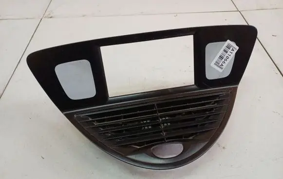 Subaru B9 Tribeca Dash center air vent grill 66110XA00A