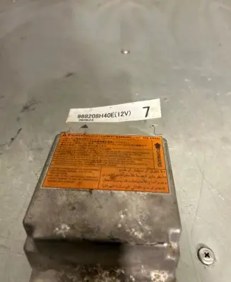 Nissan X-Trail T30 Airbag control unit/module 988208H40E 060623