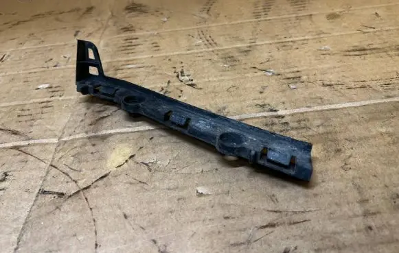 Porsche Panamera (970) Sill supporting ledge 97050480100