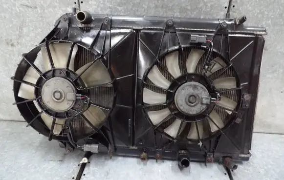 Honda CR-V Coolant radiator 