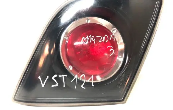 Mazda 3 I Tailgate rear/tail lights P2913L STANLEYP2913L