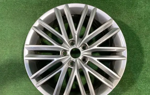 Seat Ateca R18 alloy rim 575601025D