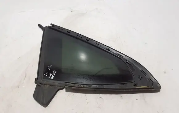 BMW 4 G22 G23 G24 G26 Rear side window 7482995