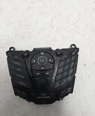 Head unit multimedia control