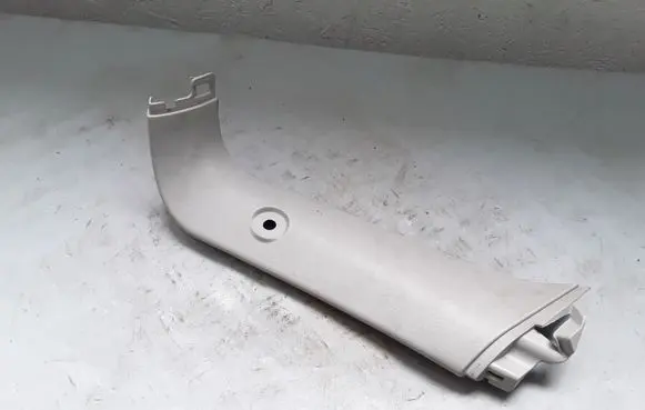 Mercedes-Benz C W204 Other sill/pillar trim element 13276142 475498858