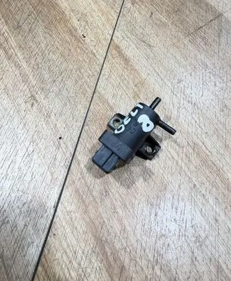 Renault Scenic II - Grand scenic II Turbo solenoid valve 7700113709