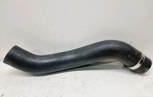 Intercooler hose/pipe