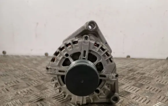 Opel Mokka X Generator/alternator 13597226