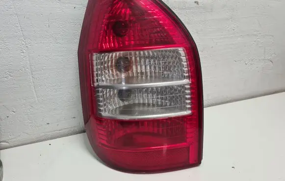 Opel Zafira A Rear/tail lights