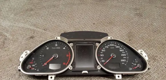 Audi Q7 4L Speedometer (instrument cluster) 4L0920931Q