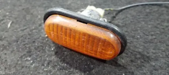 Renault Scenic I Front fender indicator light